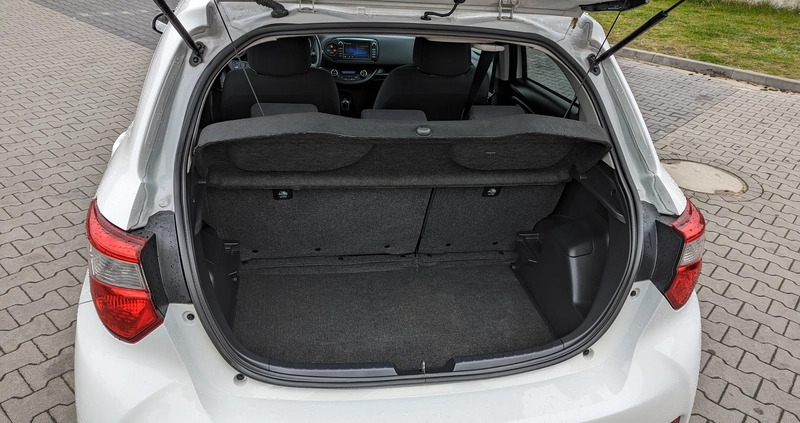 Toyota Yaris cena 61999 przebieg: 36200, rok produkcji 2019 z Krynki małe 781